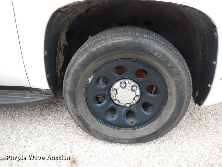 image for item DJ7458 2012 Chevrolet Tahoe Police  SUV