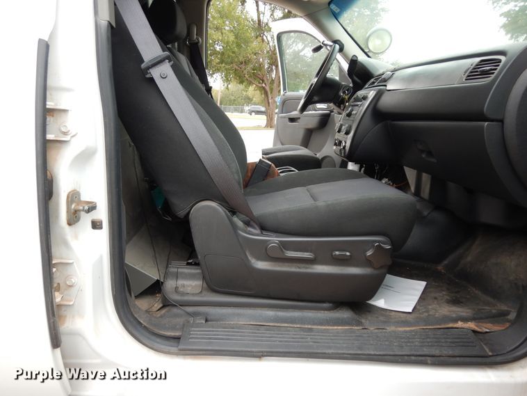 image for item DJ7459 2012 Chevrolet Tahoe Police  SUV