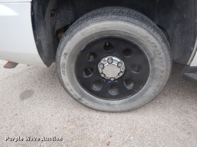 image for item DJ7459 2012 Chevrolet Tahoe Police  SUV