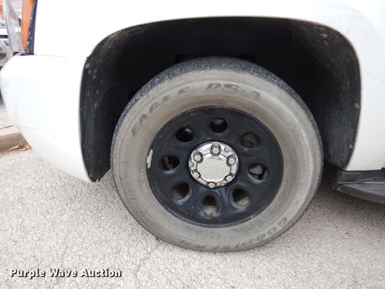 image for item DJ7459 2012 Chevrolet Tahoe Police  SUV