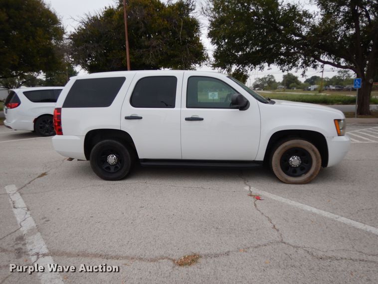image for item DJ7460 2013 Chevrolet Tahoe Police  SUV