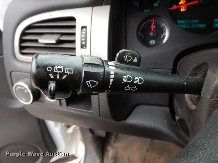 image for item DJ7460 2013 Chevrolet Tahoe Police  SUV