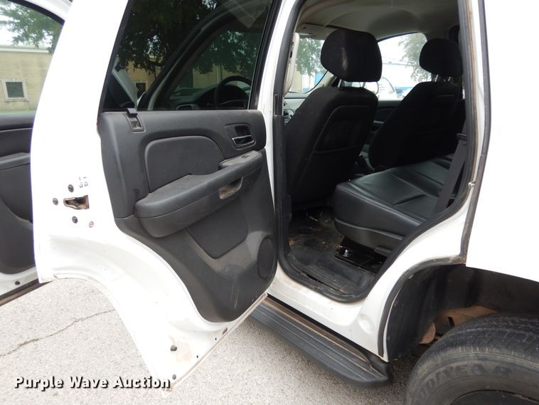 image for item DJ7460 2013 Chevrolet Tahoe Police  SUV