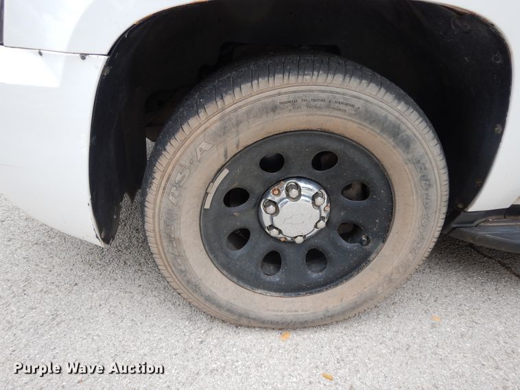 image for item DJ7460 2013 Chevrolet Tahoe Police  SUV