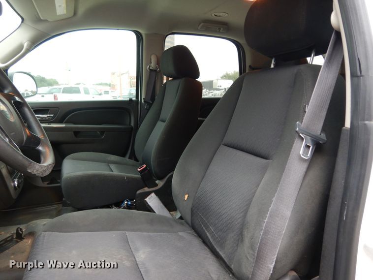 image for item DJ7461 2012 Chevrolet Tahoe Police  SUV