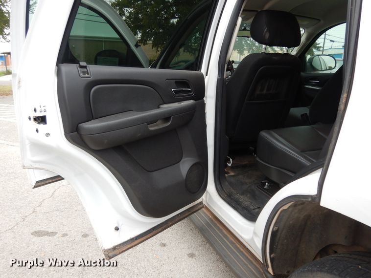 image for item DJ7461 2012 Chevrolet Tahoe Police  SUV