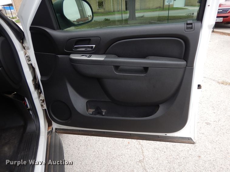 image for item DJ7461 2012 Chevrolet Tahoe Police  SUV