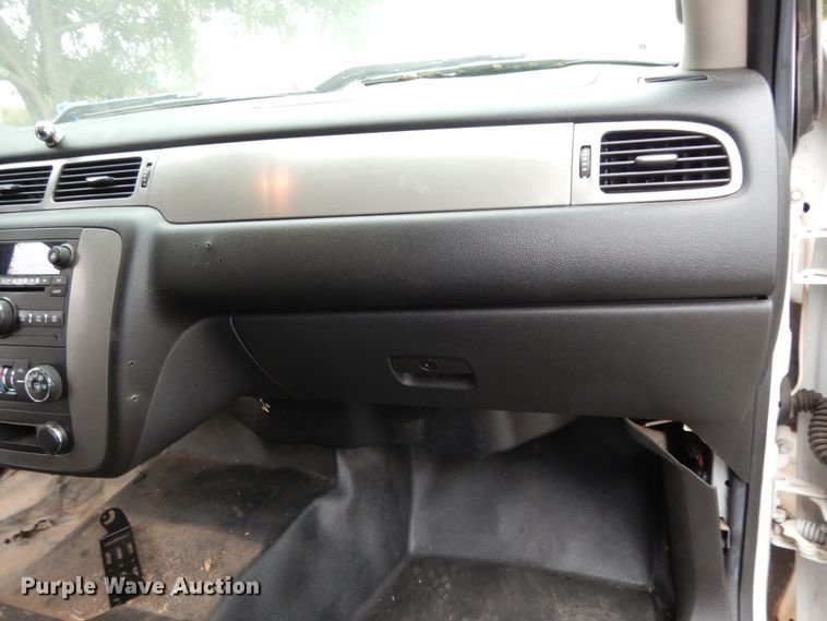 image for item DJ7461 2012 Chevrolet Tahoe Police  SUV