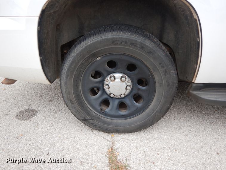 image for item DJ7461 2012 Chevrolet Tahoe Police  SUV