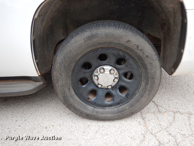 image for item DJ7461 2012 Chevrolet Tahoe Police  SUV