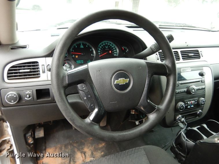 image for item DJ7462 2012 Chevrolet Tahoe Police  SUV