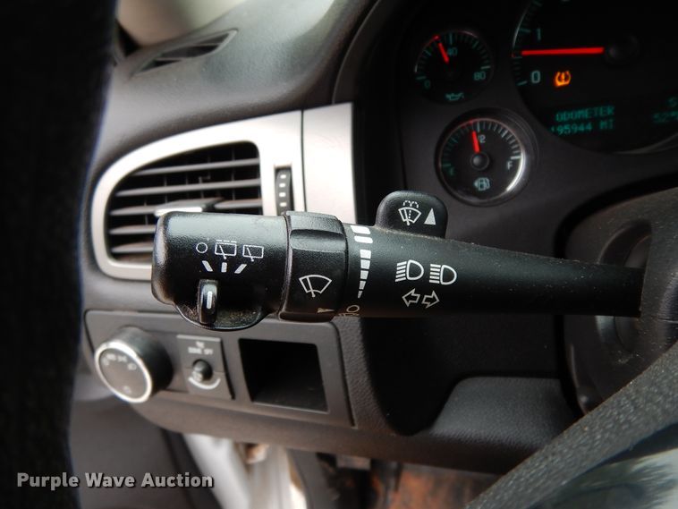 image for item DJ7462 2012 Chevrolet Tahoe Police  SUV