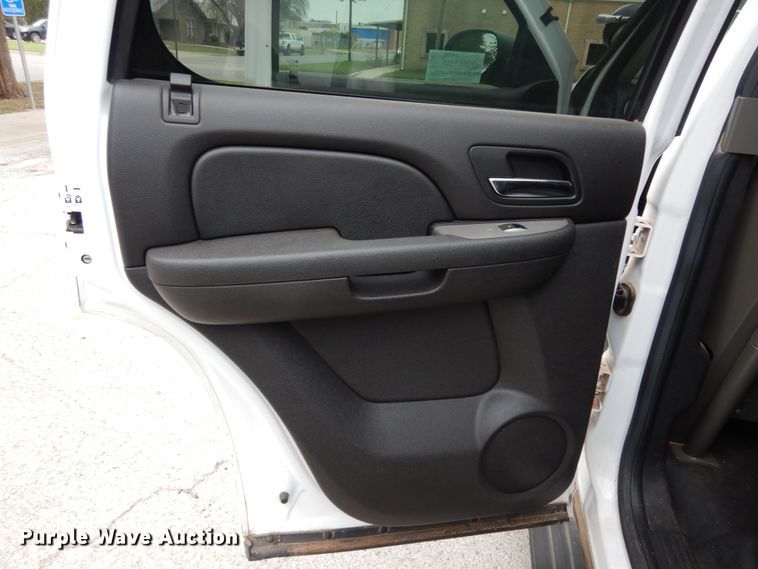 image for item DJ7462 2012 Chevrolet Tahoe Police  SUV