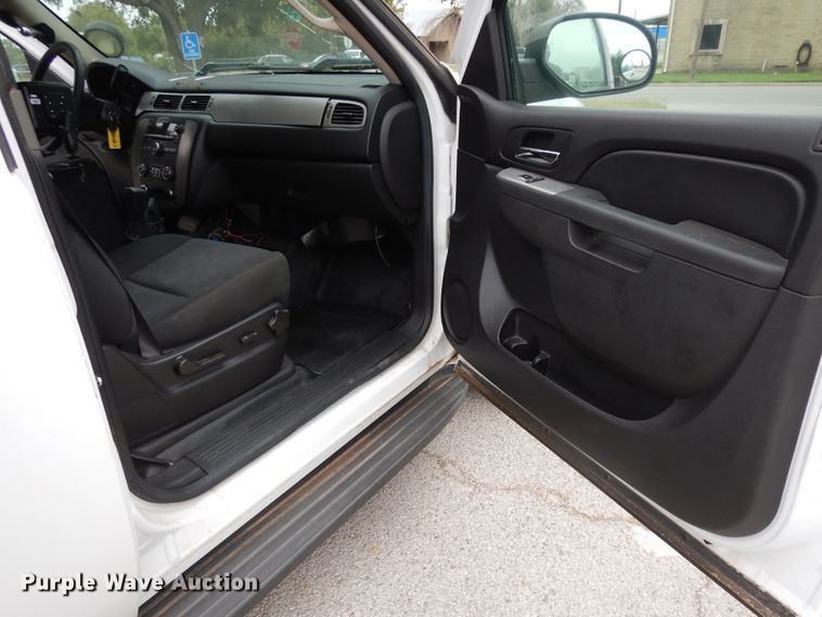 image for item DJ7462 2012 Chevrolet Tahoe Police  SUV