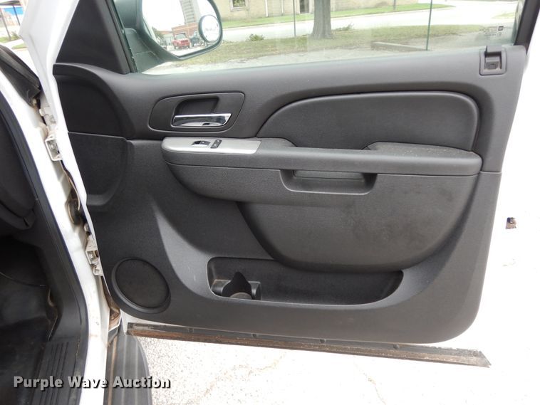 image for item DJ7462 2012 Chevrolet Tahoe Police  SUV