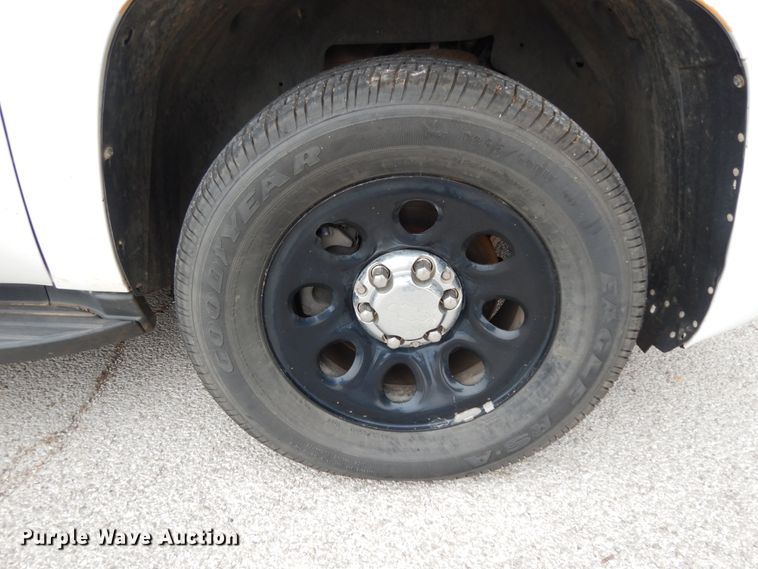 image for item DJ7462 2012 Chevrolet Tahoe Police  SUV