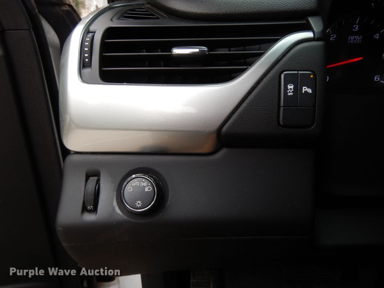 image for item DJ7464 2015 Chevrolet Tahoe Police  SUV