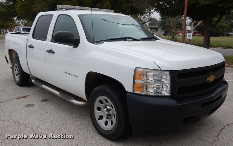 image for item DJ7465 2012 Chevrolet Silverado 1500  Crew Cab pickup truck