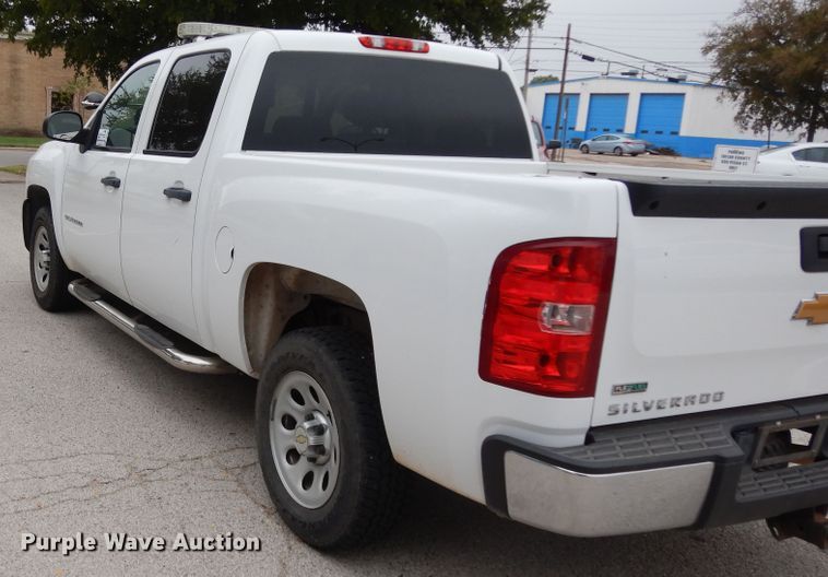 image for item DJ7465 2012 Chevrolet Silverado 1500  Crew Cab pickup truck