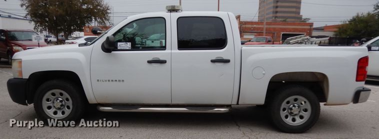 image for item DJ7465 2012 Chevrolet Silverado 1500  Crew Cab pickup truck