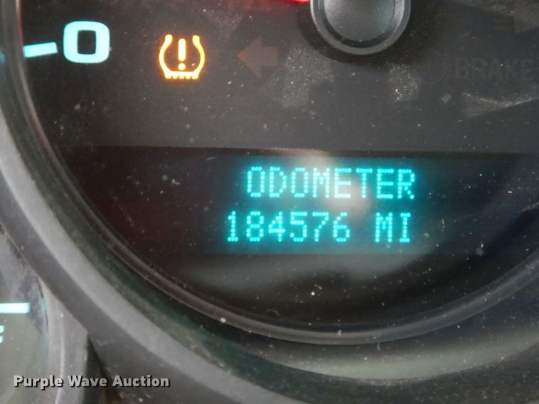 image for item DJ7465 2012 Chevrolet Silverado 1500  Crew Cab pickup truck