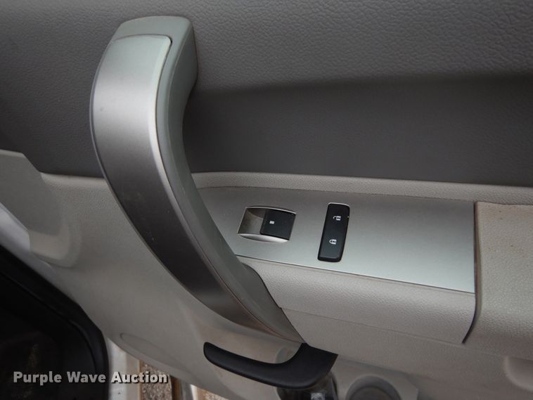 image for item DJ7465 2012 Chevrolet Silverado 1500  Crew Cab pickup truck