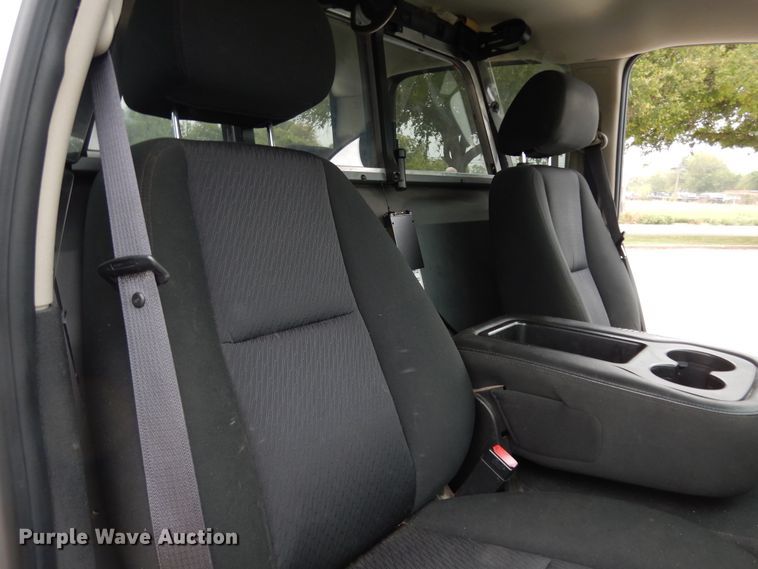 image for item DJ7465 2012 Chevrolet Silverado 1500  Crew Cab pickup truck