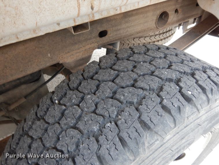 image for item DJ7465 2012 Chevrolet Silverado 1500  Crew Cab pickup truck