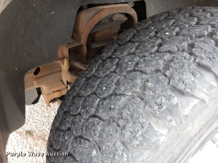 image for item DJ7465 2012 Chevrolet Silverado 1500  Crew Cab pickup truck