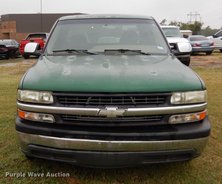 image for item DJ7468 1999 Chevrolet Silverado 1500  Ext. Cab pickup truck