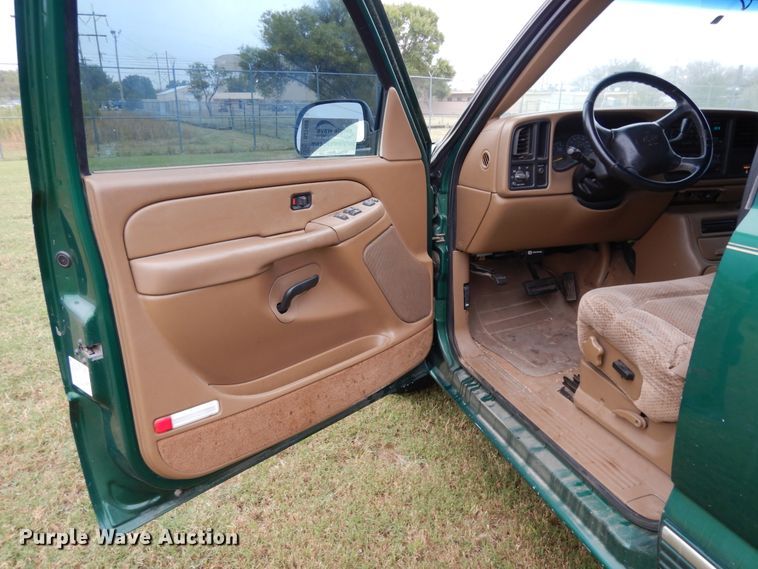 image for item DJ7468 1999 Chevrolet Silverado 1500  Ext. Cab pickup truck