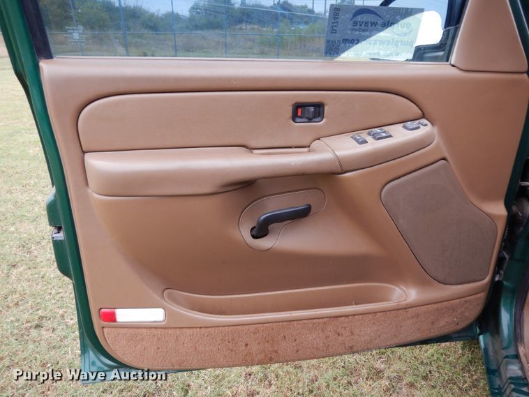 image for item DJ7468 1999 Chevrolet Silverado 1500  Ext. Cab pickup truck