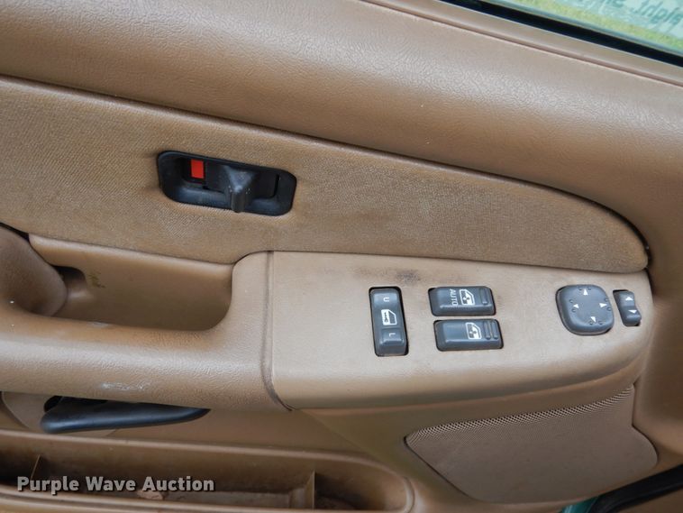 image for item DJ7468 1999 Chevrolet Silverado 1500  Ext. Cab pickup truck