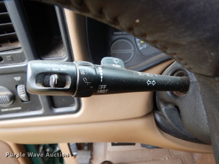 image for item DJ7468 1999 Chevrolet Silverado 1500  Ext. Cab pickup truck