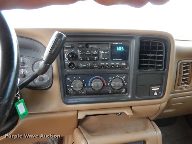 image for item DJ7468 1999 Chevrolet Silverado 1500  Ext. Cab pickup truck