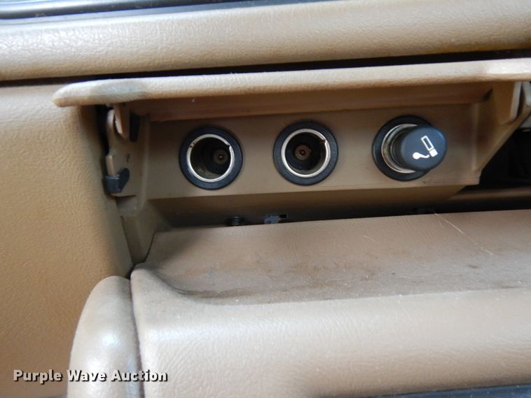 image for item DJ7468 1999 Chevrolet Silverado 1500  Ext. Cab pickup truck