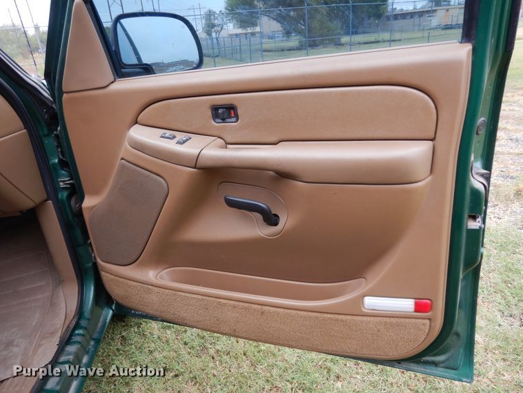 image for item DJ7468 1999 Chevrolet Silverado 1500  Ext. Cab pickup truck