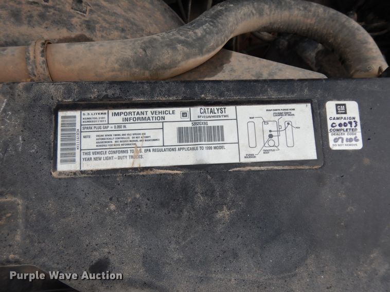 image for item DJ7468 1999 Chevrolet Silverado 1500  Ext. Cab pickup truck