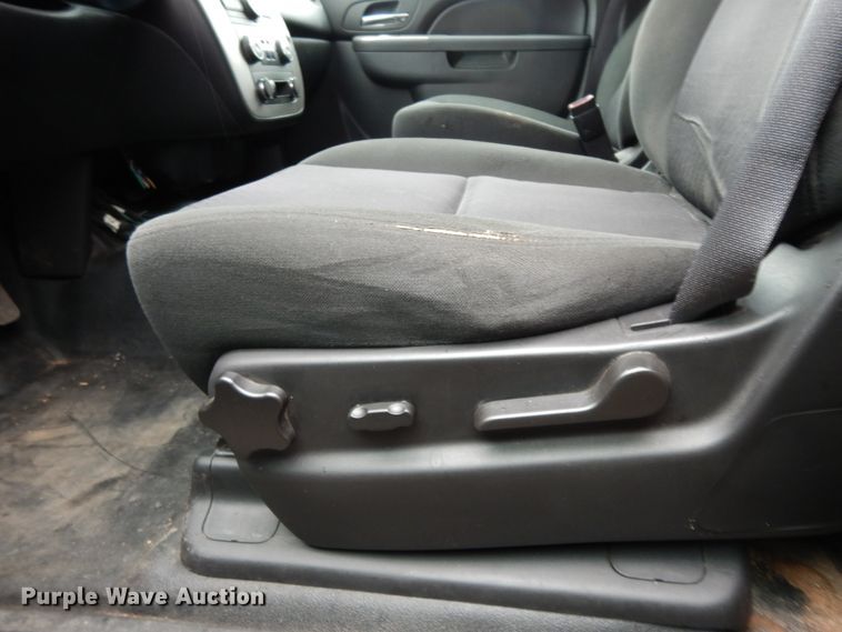 image for item DJ7469 2012 Chevrolet Tahoe Police  SUV