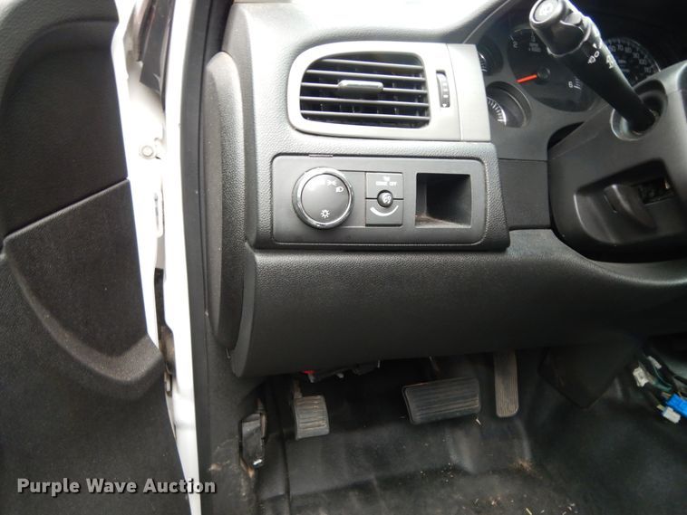 image for item DJ7469 2012 Chevrolet Tahoe Police  SUV