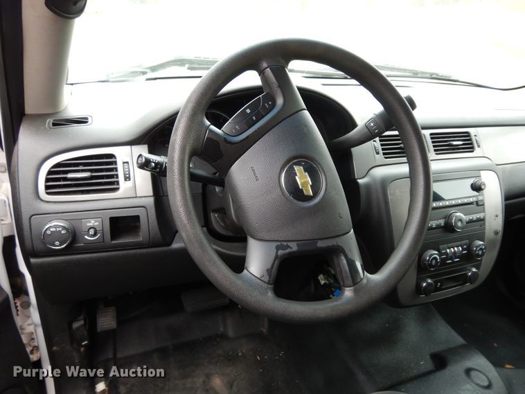 image for item DJ7469 2012 Chevrolet Tahoe Police  SUV