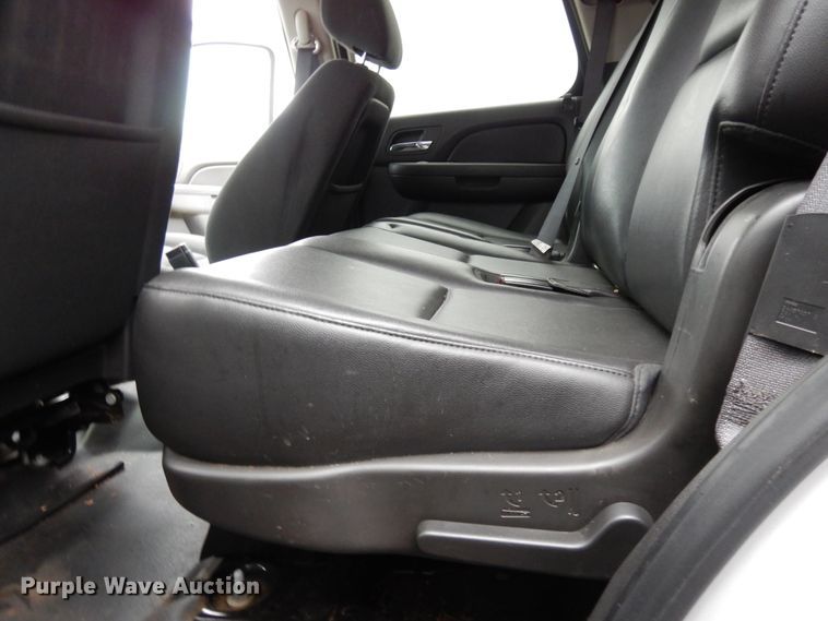 image for item DJ7469 2012 Chevrolet Tahoe Police  SUV