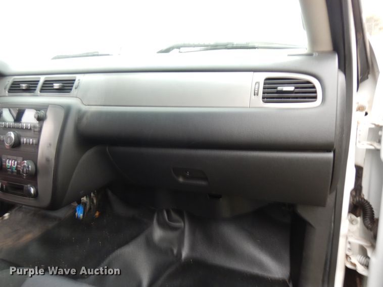 image for item DJ7469 2012 Chevrolet Tahoe Police  SUV