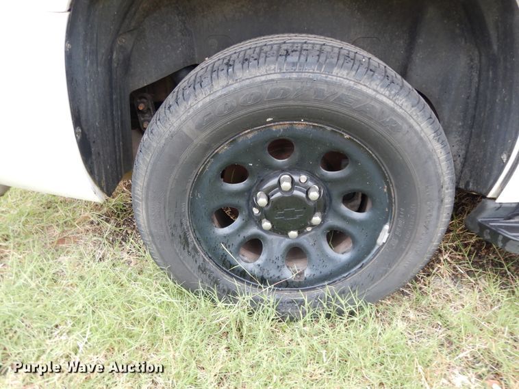 image for item DJ7469 2012 Chevrolet Tahoe Police  SUV