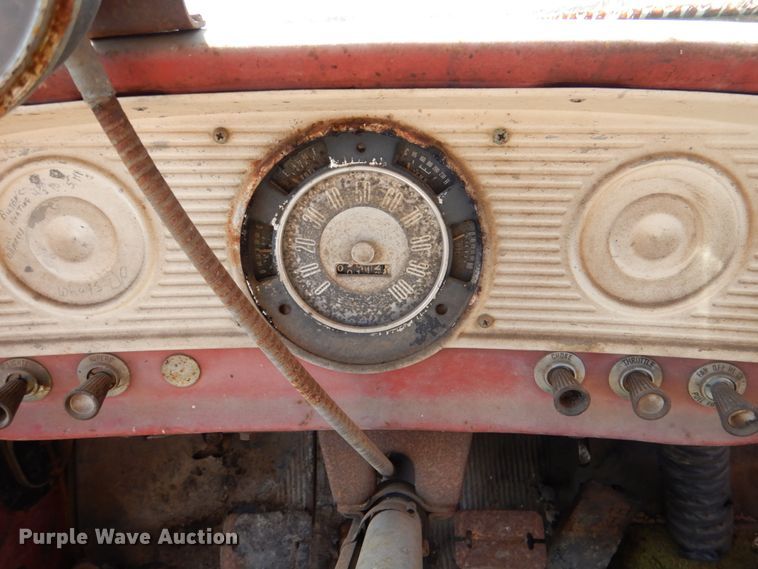 image for item DL0625 1966 Ford CB  oil distributor truck