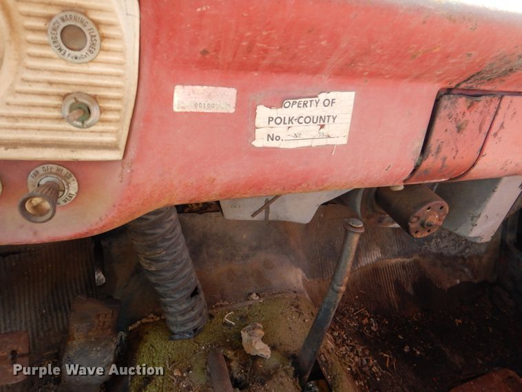 image for item DL0625 1966 Ford CB  oil distributor truck