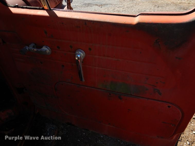 image for item DL0625 1966 Ford CB  oil distributor truck