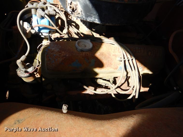 image for item DL0625 1966 Ford CB  oil distributor truck