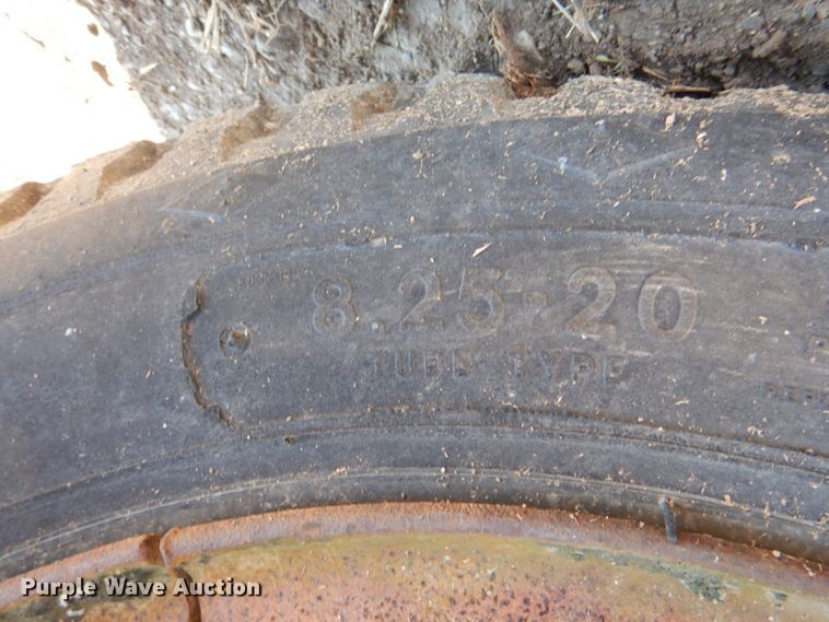 image for item DL0625 1966 Ford CB  oil distributor truck