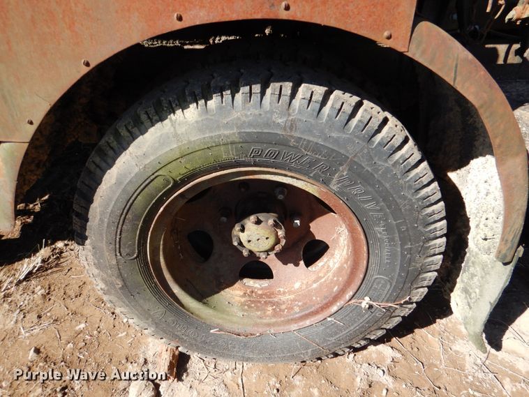 image for item DL0625 1966 Ford CB  oil distributor truck